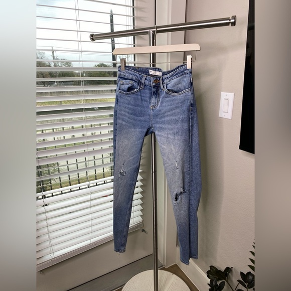 Patchwork Zara light color blue skinny jeans - Picture 1 of 3